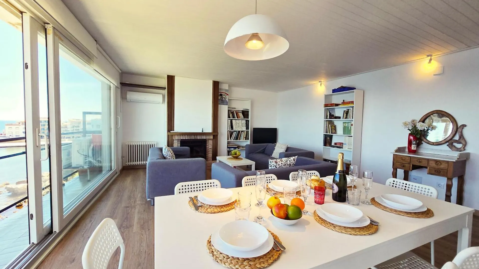 Apartament Gloria L' Escala 0*,